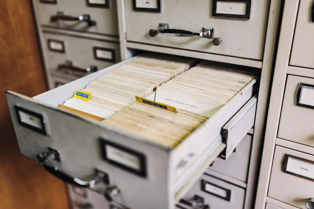 银川鲁林芸皓科技温控器选型指南:从精度到响应速度的全面考量